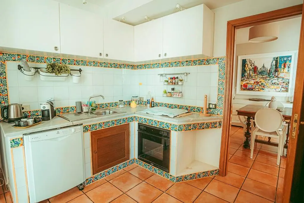 Apartment Sferracavallo Beach - Garden Villa Palermo Italien